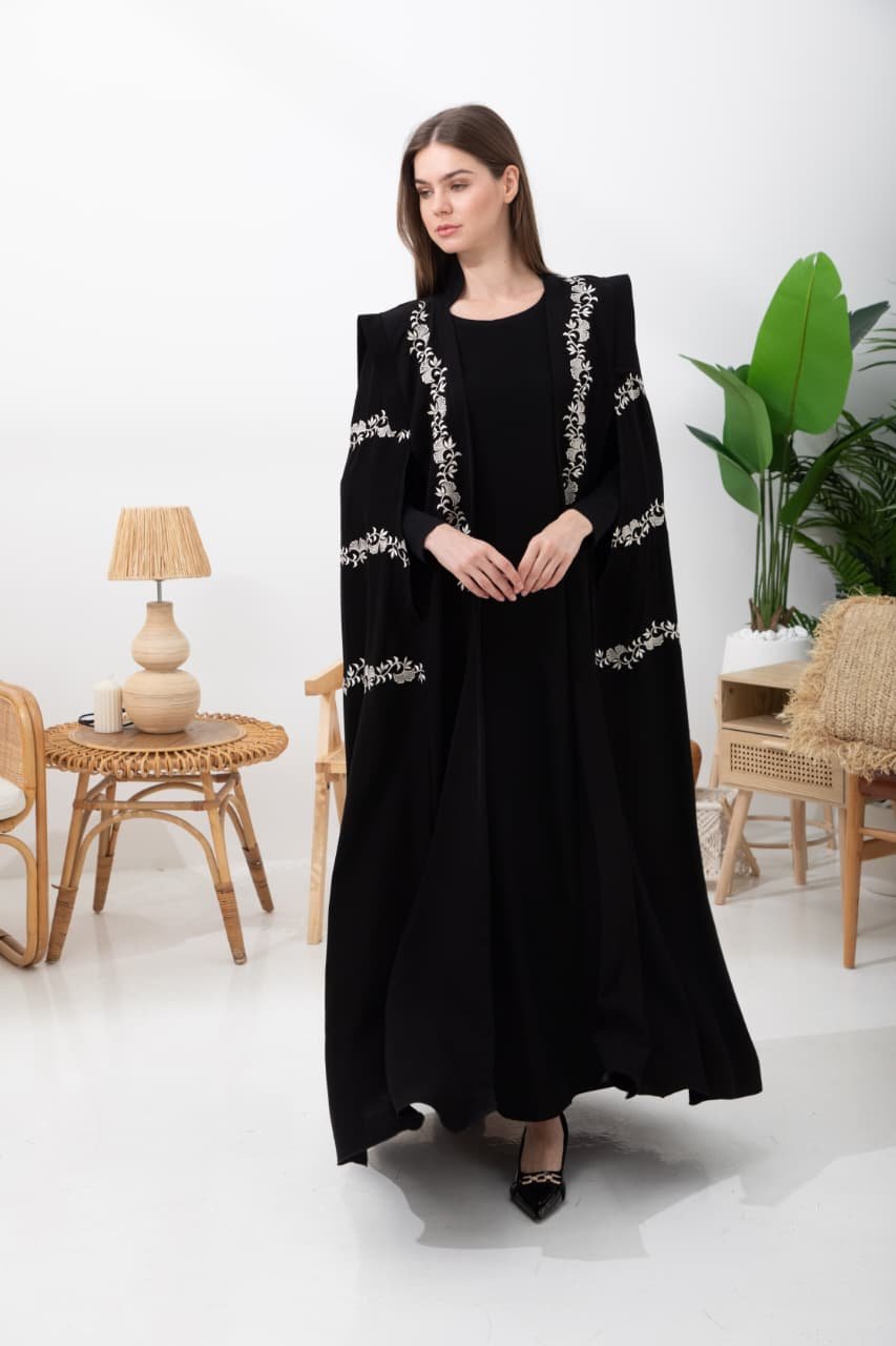 Black cape abaya with threadwork design